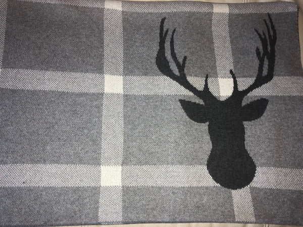 Reindeer Motif Throw
